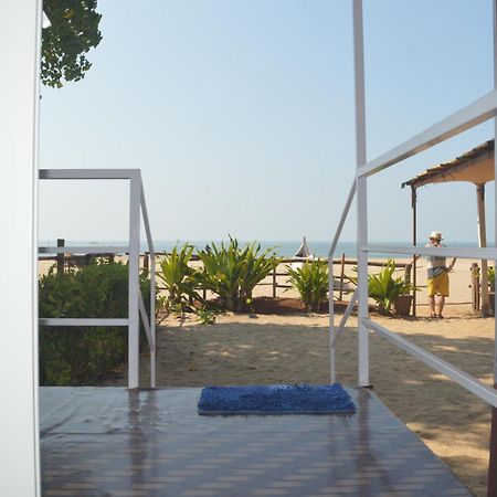 Riya Cottages And Beach Huts 아곤다 외부 사진