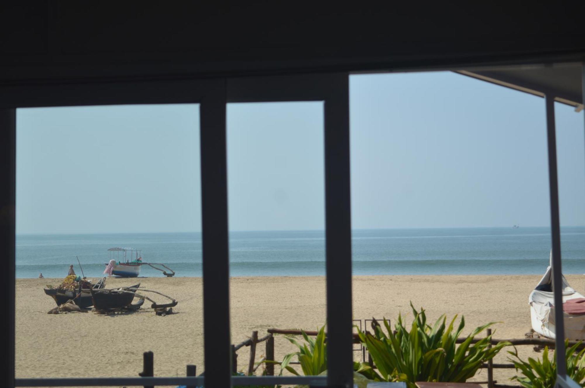 Riya Cottages And Beach Huts 아곤다 외부 사진